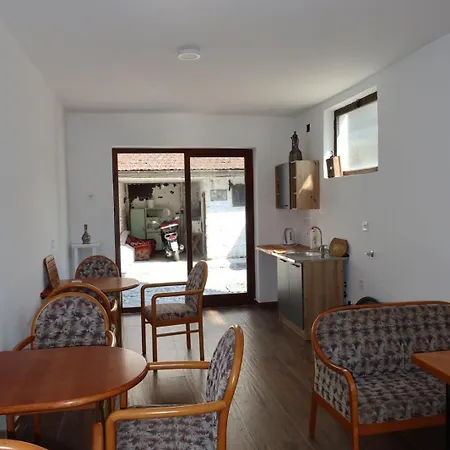 Guest house And Mn,